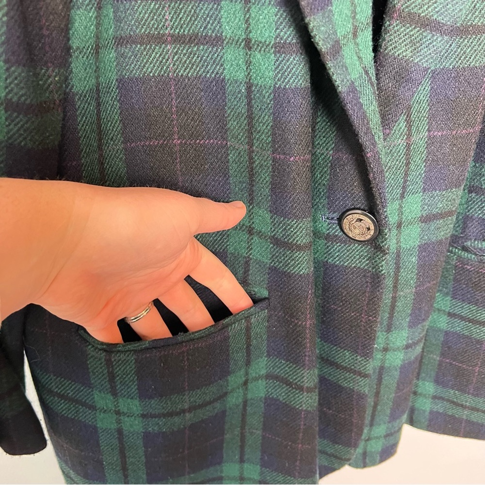Vintage Sag Harbor Christmas Tartan Plaid Blazer with Black Velvet Collar Woman - Picture 6 of 10
